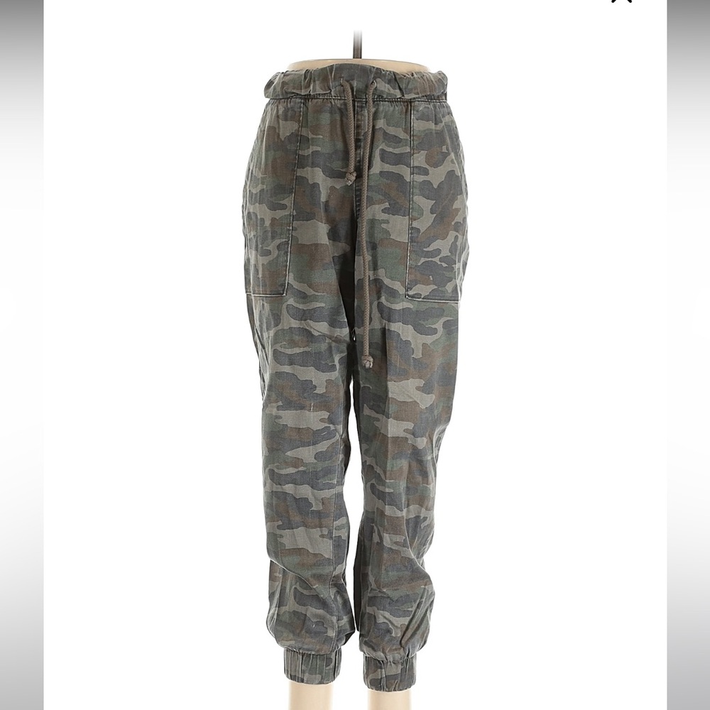 Cloth & Stone Green Camouflage Pants